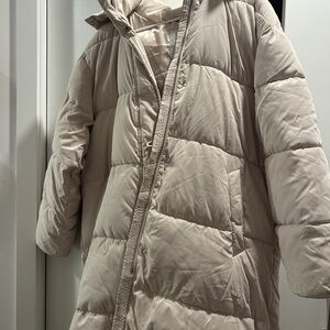 Abercrombie NWT Women's Cream Puffer Jacket